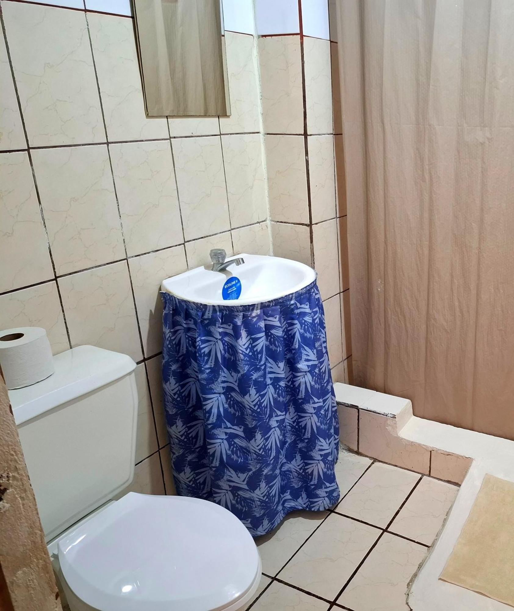 Hostel Del Pacifico بونتاريناس المظهر الخارجي الصورة